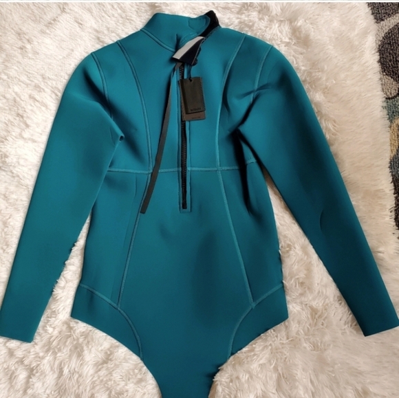 Mikoh Kailua Wetsuit - Picture 5 of 16